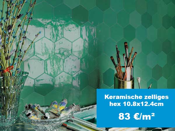Stockverkoop en outlet in hexagon wandtegels. Zeshoekige tegels in verschillende kleuren zoals groen, roze, zwart of wit.