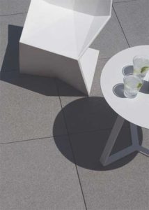 Keramische terrastegels in natuursteenlook granit grijs 60x60x2cm